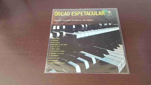 Vinil Allen Williams