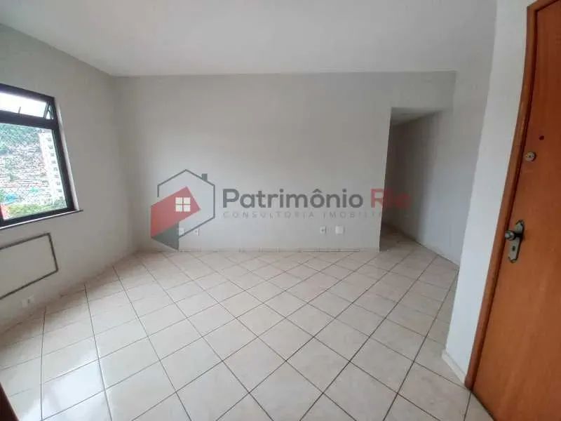 Excelente apto 2 quartos, varanda, dependência completa - Foto 3