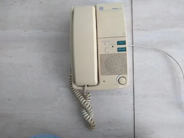 Telefone com secretária eletrônica GE