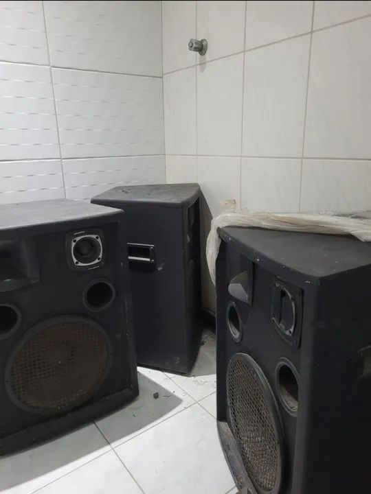 Caixas  de som silenim 