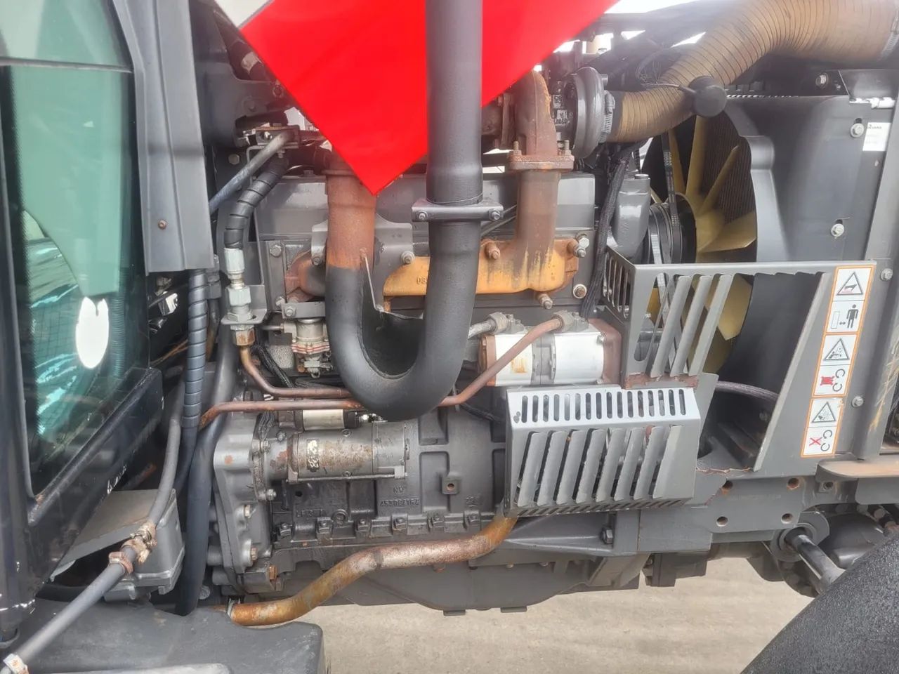 Trator Massey Ferguson Modelo 4292 4x4 Ano 2015 - Foto 5