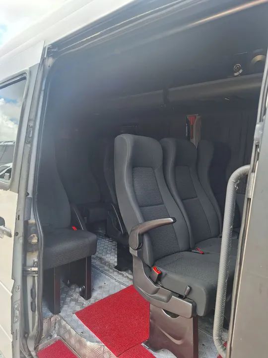 Van para alugar( Transporte de Pessoas) - Foto 3