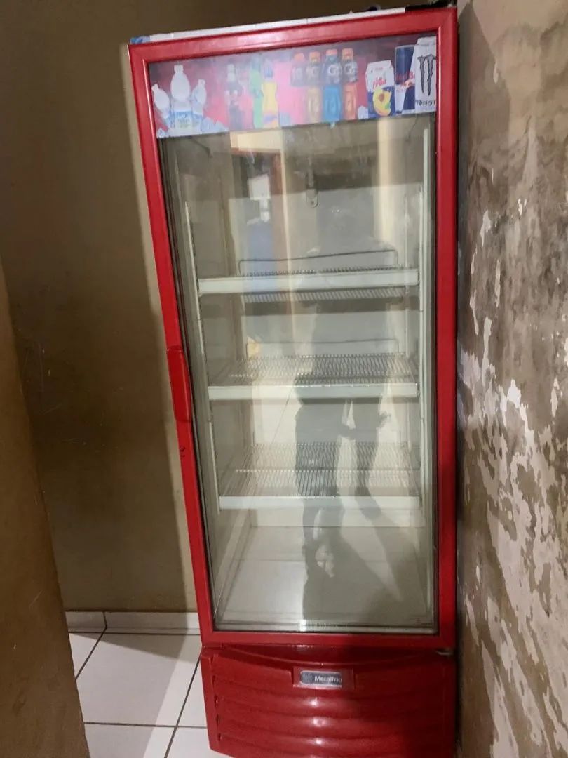 Freezer  Metalfrio - Usada - Foto 2