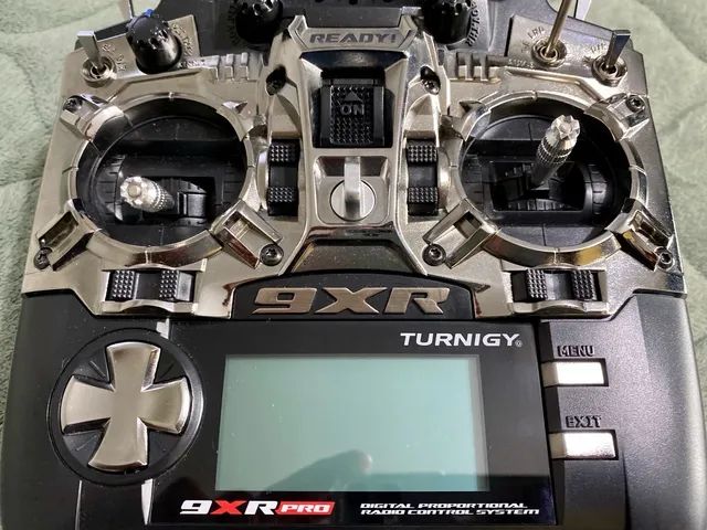Rádio Controle TURNIGY 9XR PRO novo na caixa !!