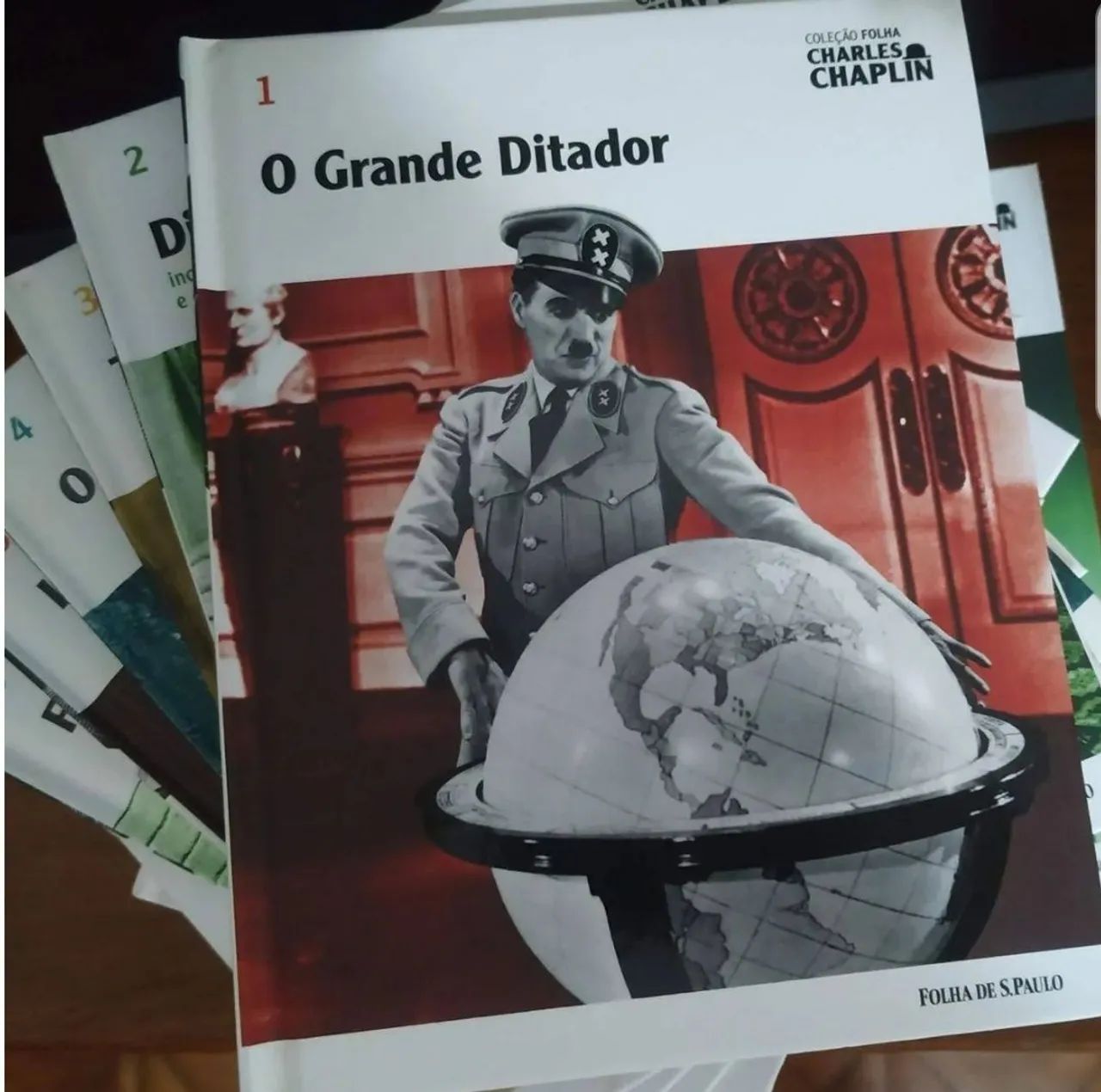 Coleção Folha Charles Chaplin com 20 DVD's - Foto 2