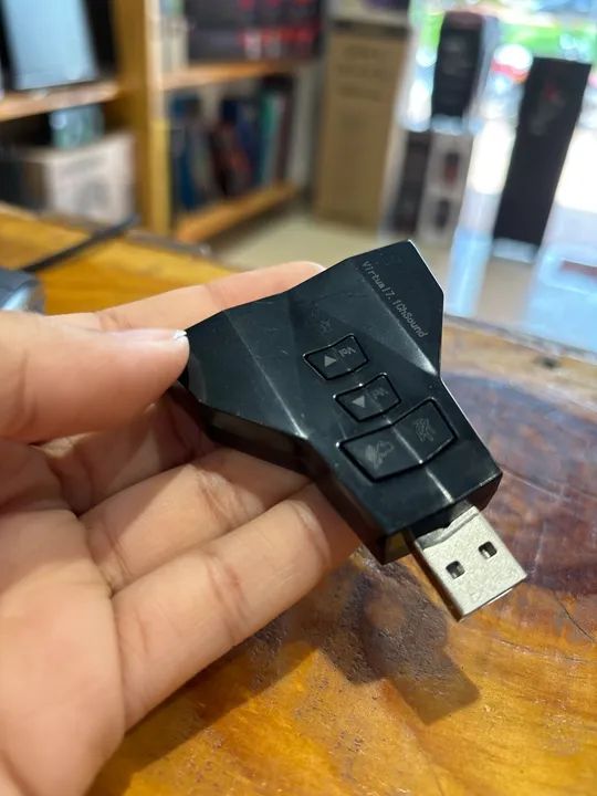 Adaptador de Áudio 7.1 para PC Entrada USB com 4 Saídas