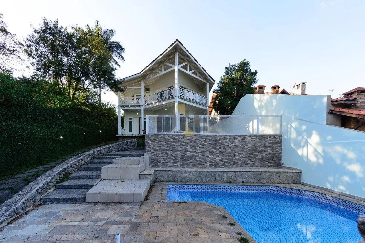 Casa com 3 dormitórios, sendo 3 suítes para venda ou locação - Granja Viana - Jandira - SP