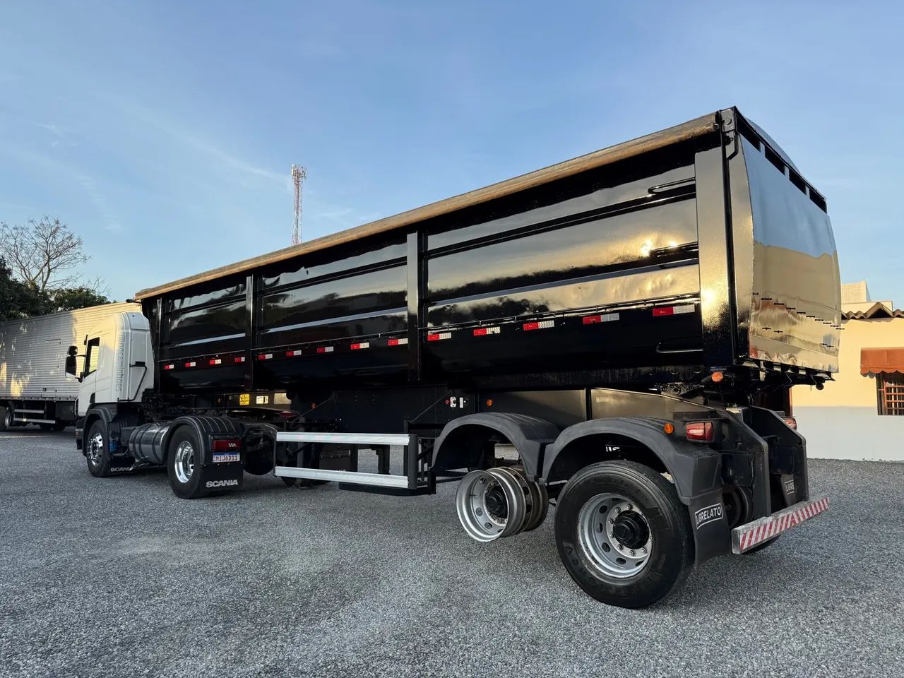 Caçamba 2 eixos - 2021 - Foto 5