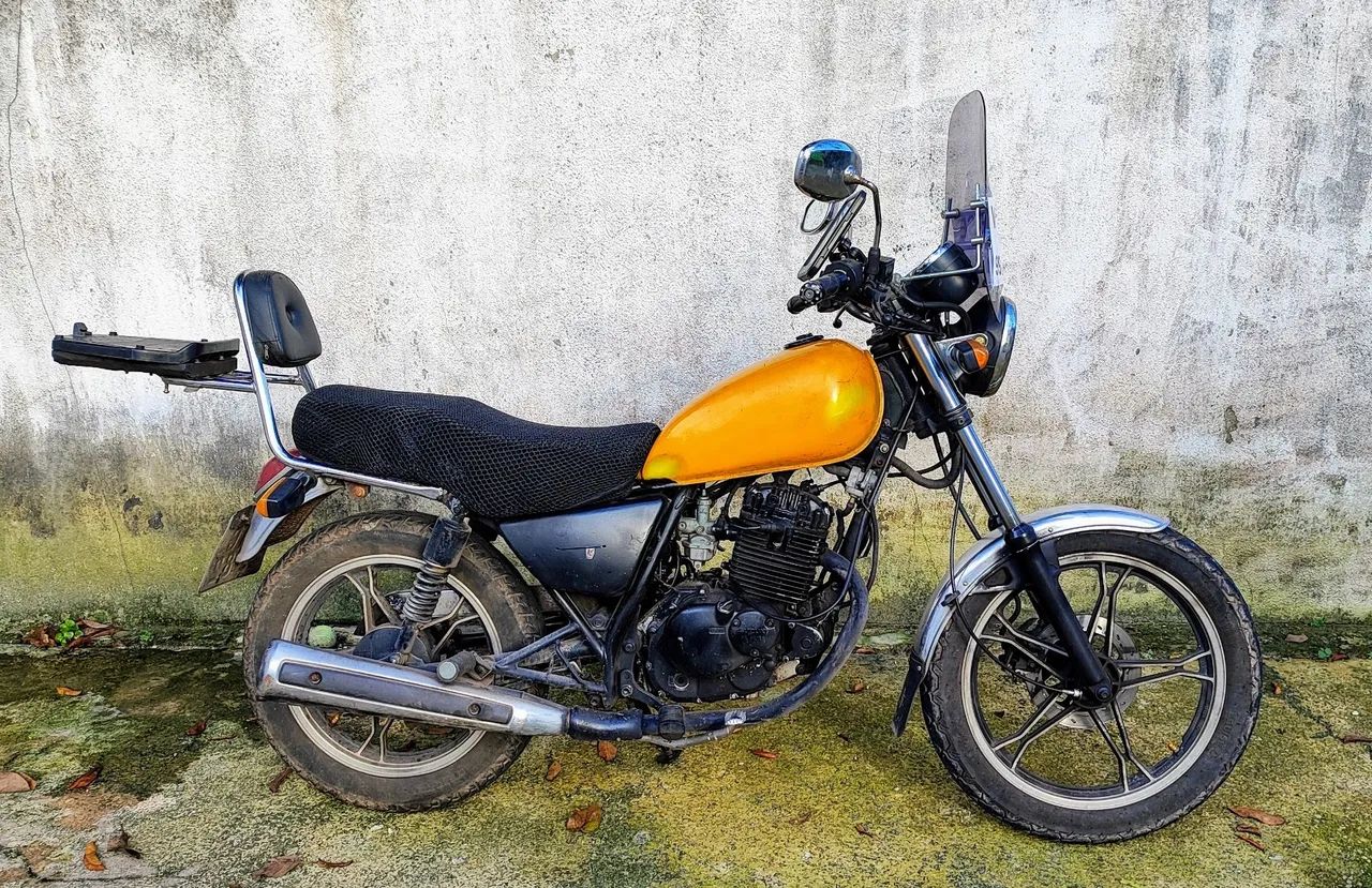 Suzuki Intruder 125 - Foto 3