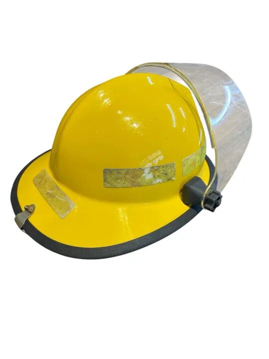 Capacete de Bombeiro Hercules usado - Foto 5