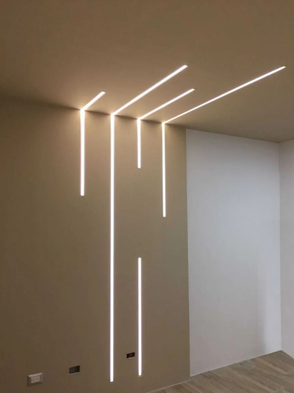 Perfil de LED Embutir e Sobrepor Teto Gesso Parede e Madeira - Foto 4