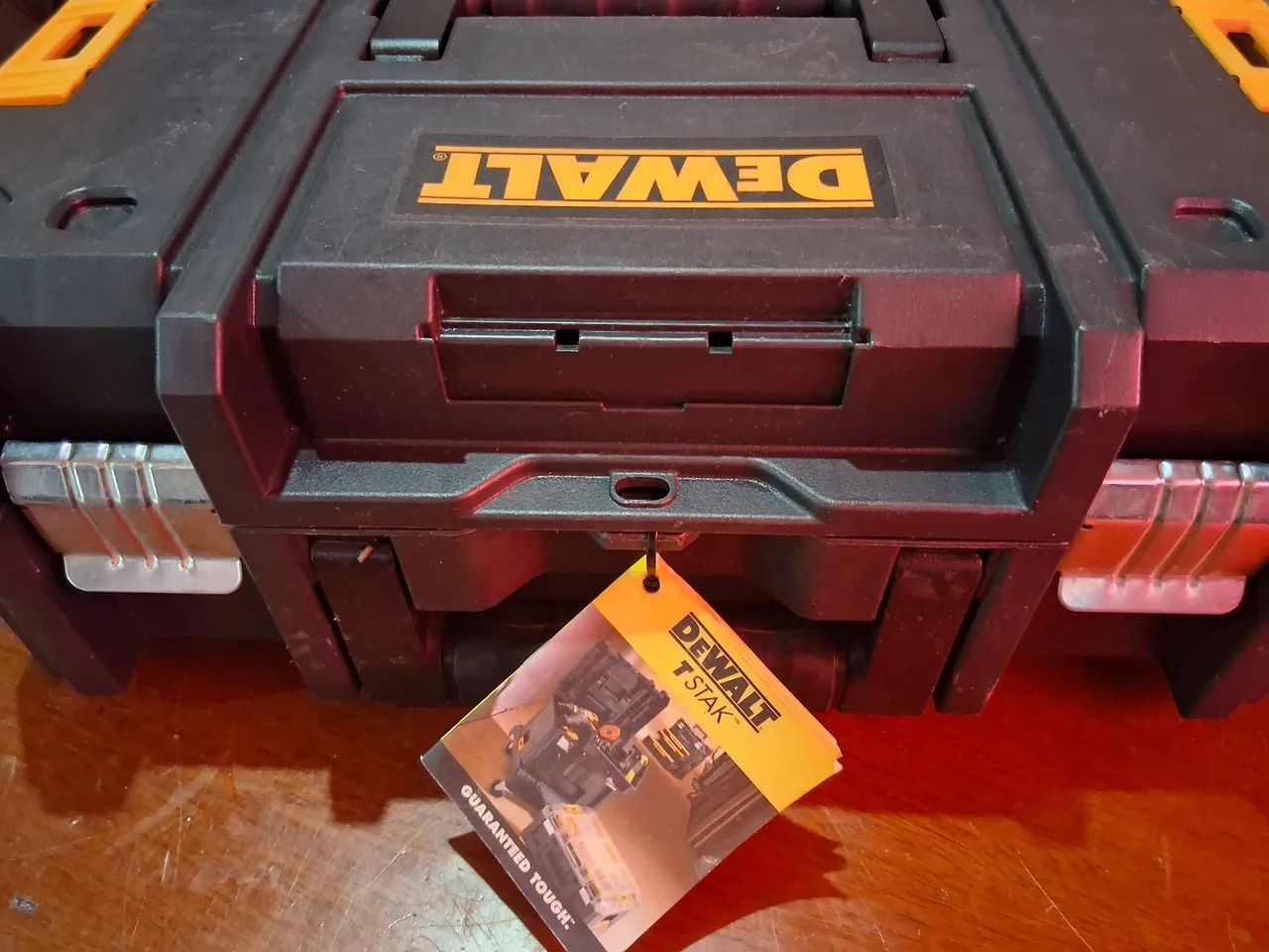 Maleta DEWALT Organizador TSTAK N2 Fecho Metálico DWST17807 - Foto 2
