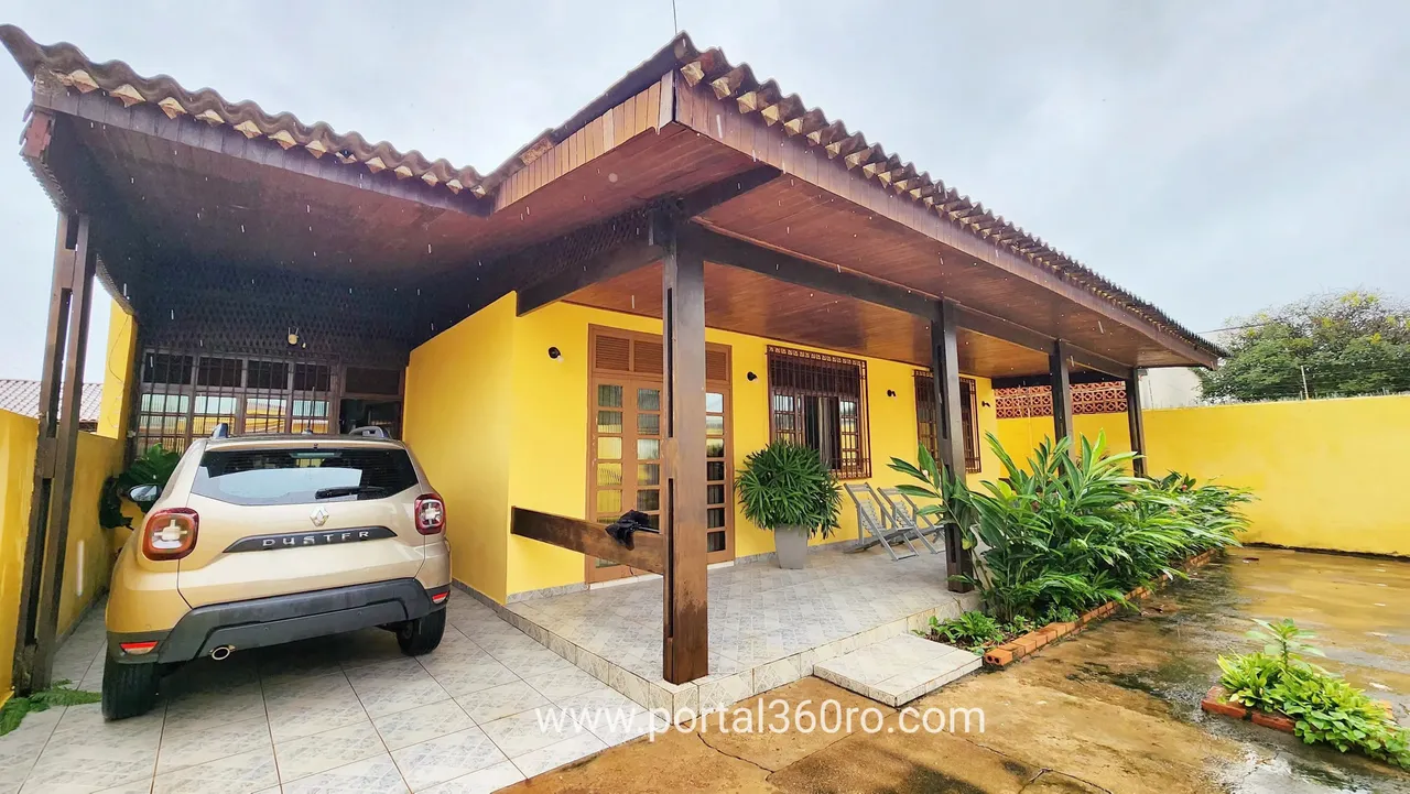 Casa ampla com Área de Lazer e Terrenos Amplos no bairro Agenos de Carvalho