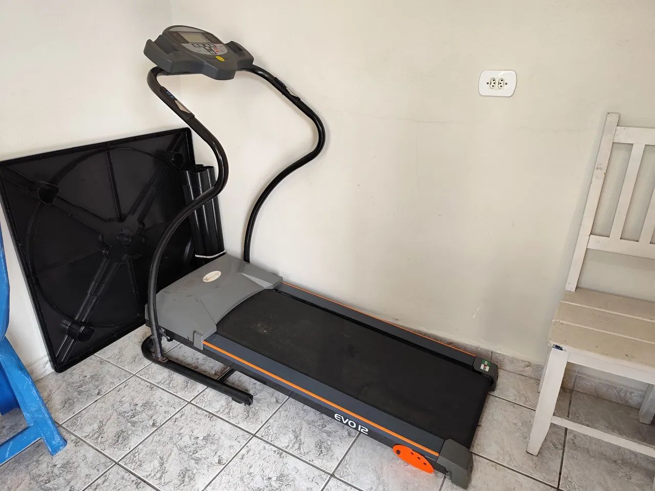 Esteira ergométrica seminova em ótimo estado!