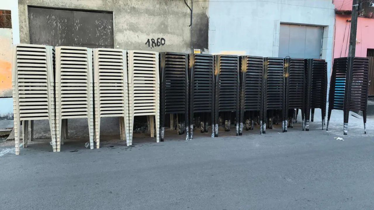 Plastic Table 70x7064985890152578122