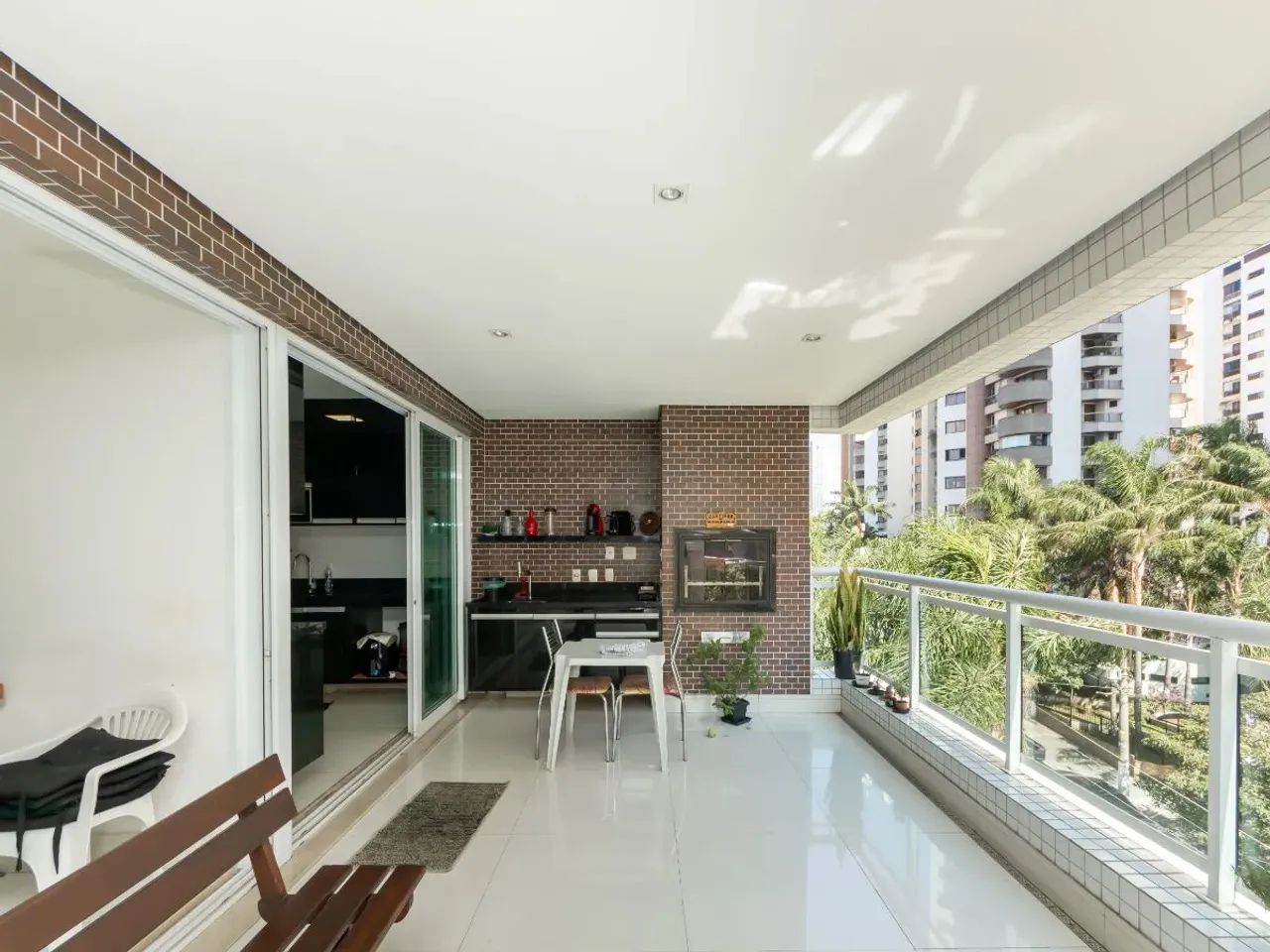 Apartamento tipo para venda com 3 quartos, sendo 3 suítes, 171m² - Foto 3