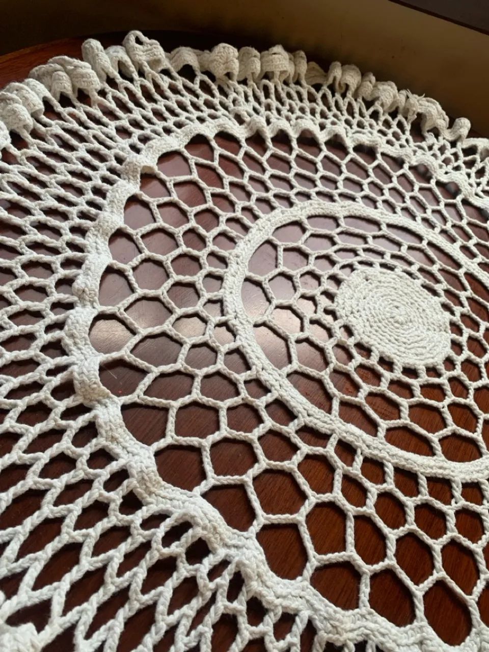 Centro de mesa em crochê artesanal - Foto 3