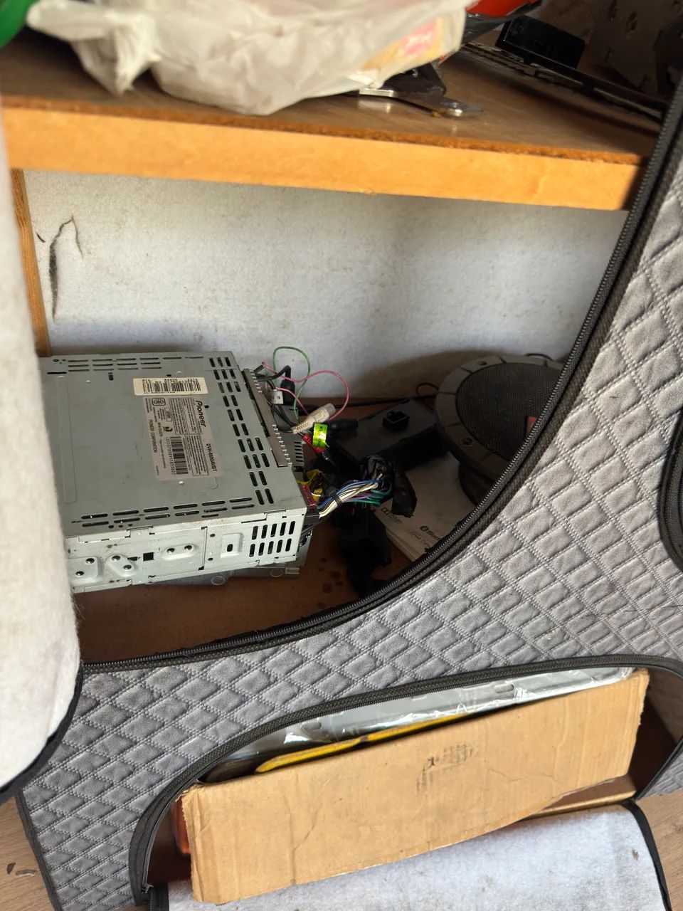 Sapateira zip 3 compartimentos 64673562586625122