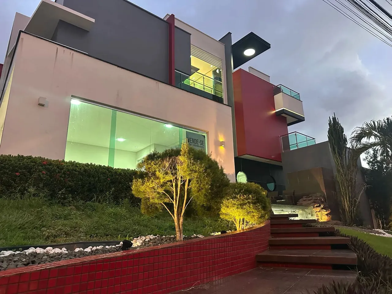 Vendo Casa Triplex de Alto Padrão de 80m² no Res. Tapajós Torquato Tapajós