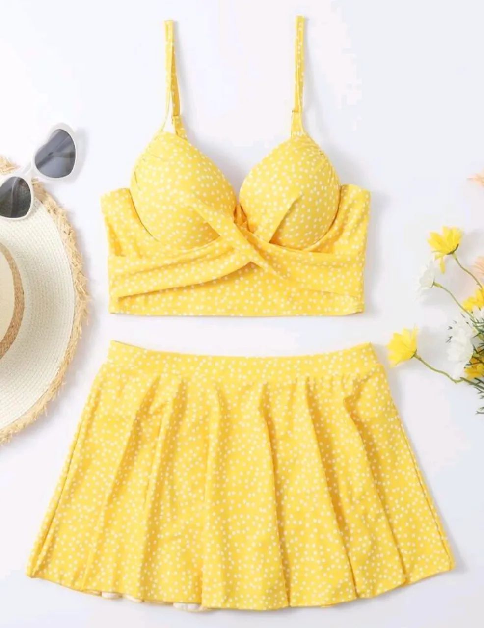 Conjunto de Praia Amarelo com Bolinhas