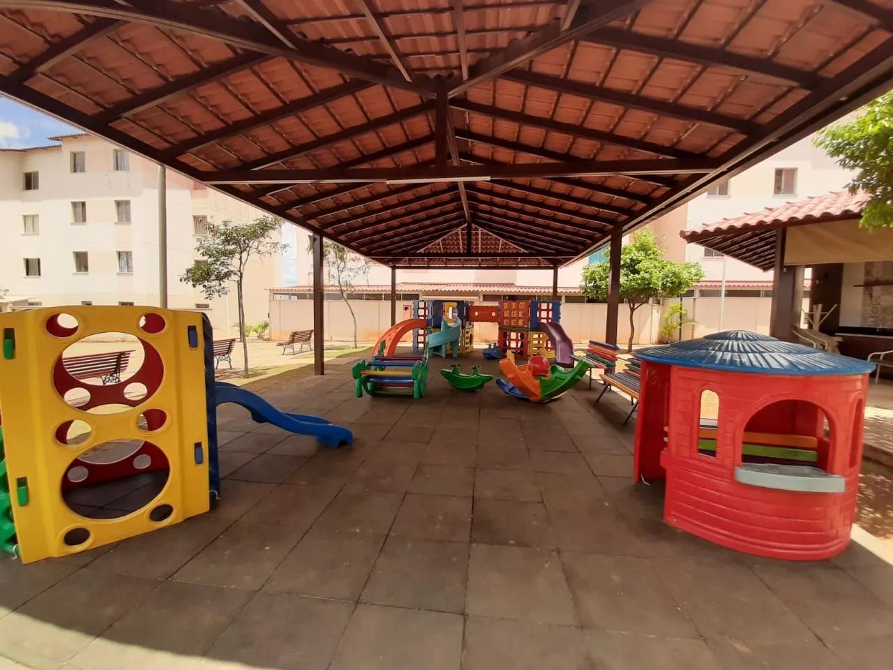 Apartamento com 3 quartos (suíte) em ótima localização - Foto 2