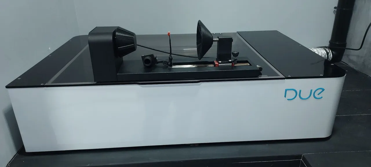 Maquina CNC para corte a Laser Due Flow.