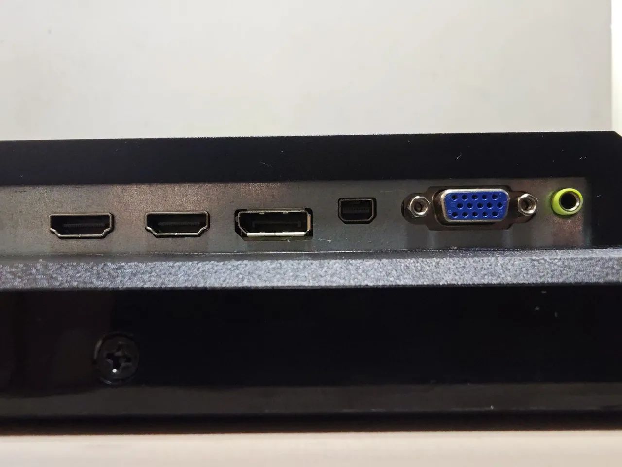 Monitor de 32 polegadas Qhd 1440p 75hz 1ms da superframe em perfeito estado. Parece novo.64739263798659121