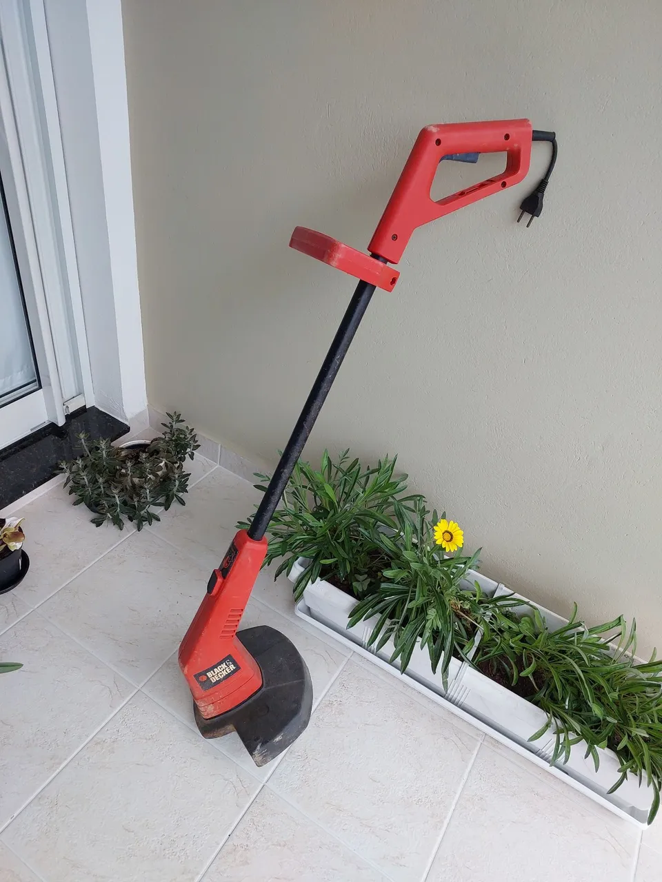 Cortador de Grama Elétrico Black&Decker