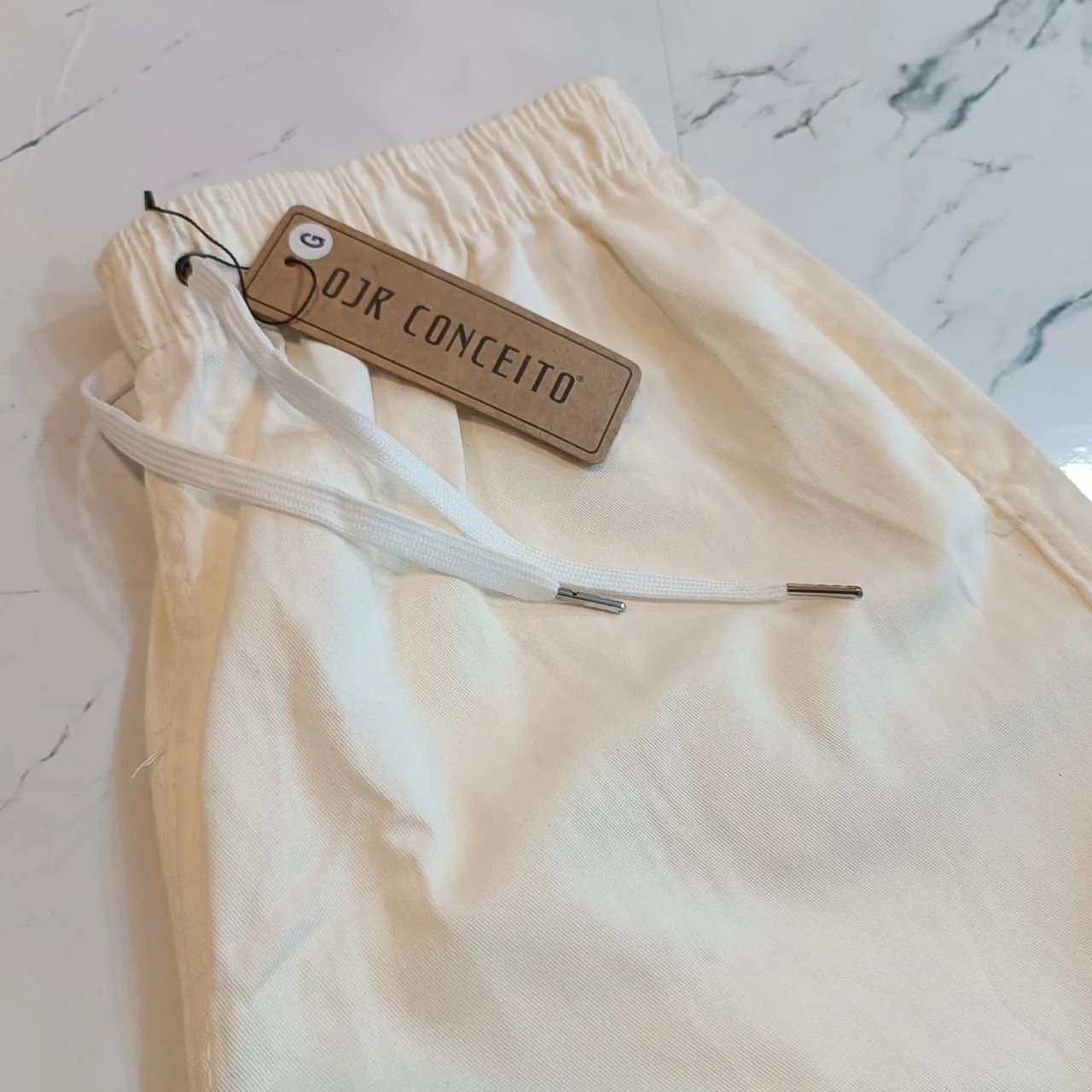 Shorts Branco D.J.R. Conceito - Conforto e Estilo - Foto 3