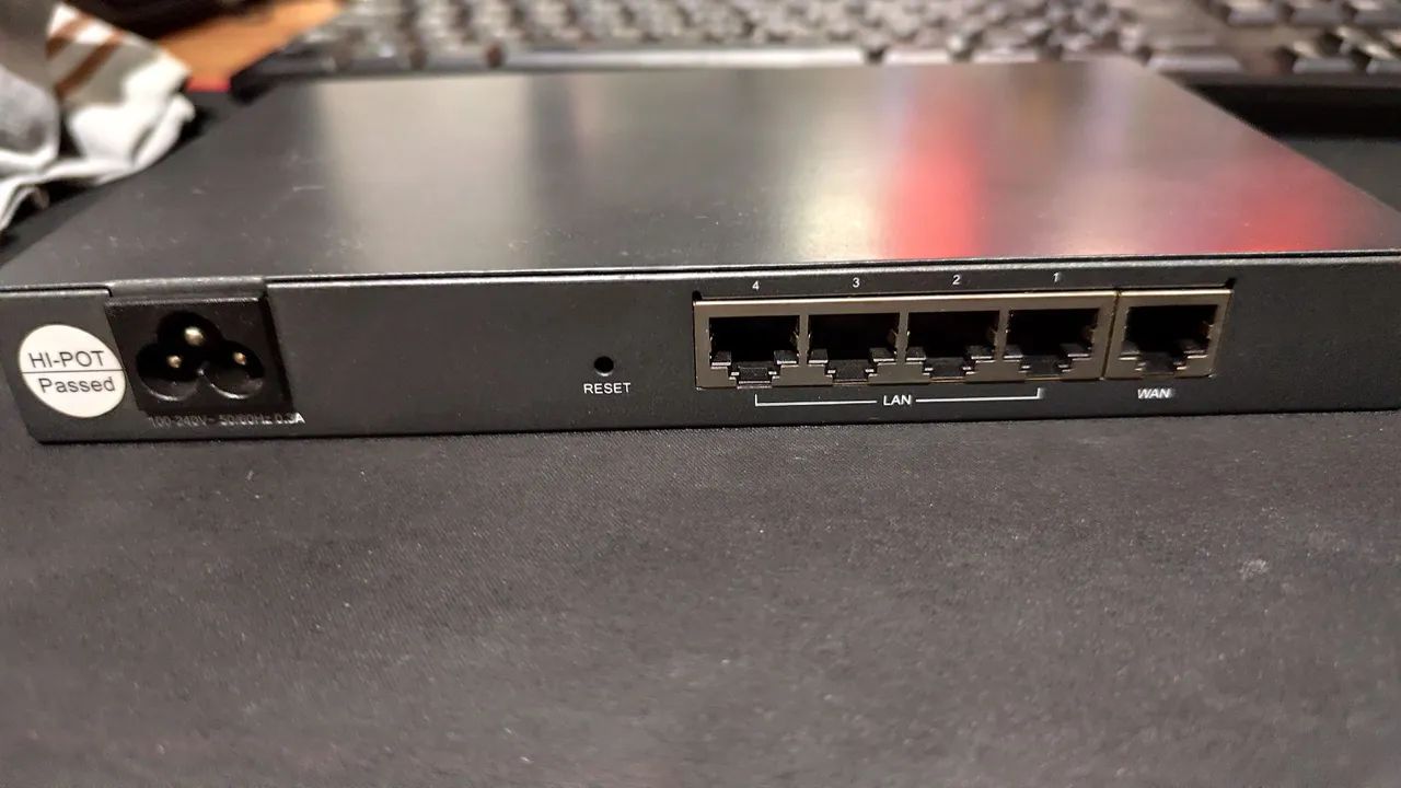 Roteador TP-Link SafeStream TL-R600VPN ? usado, funcionando perfeitamente - Foto 2