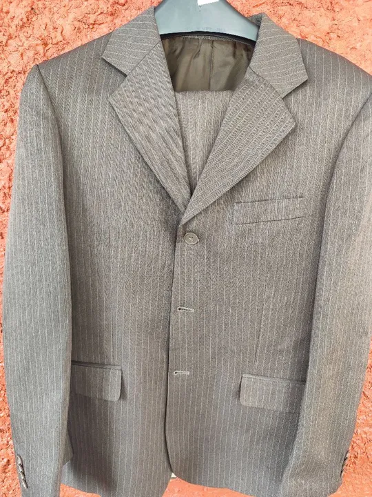 Terno Masculino Listrado Marrom