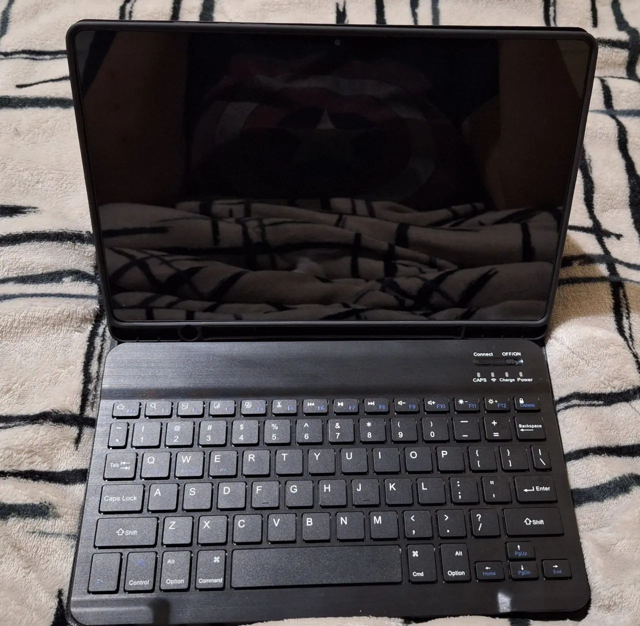 Tablet com Teclado - Novo