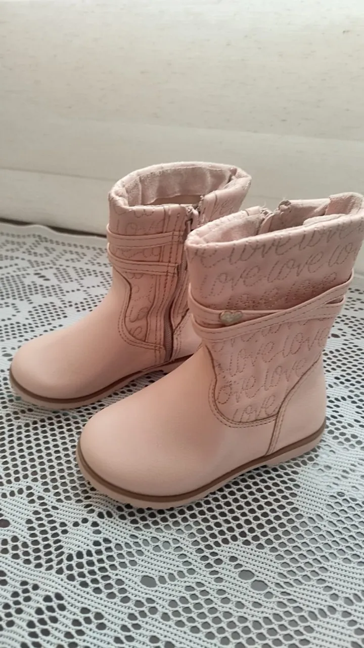 Botinha Infantil - Cor Rosa - Marca Pampili - Tamanho 23