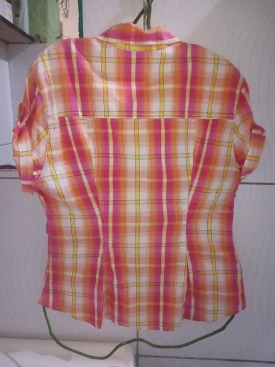 Camisa Xadrez Mangas Curtas Feminina M  - Foto 4
