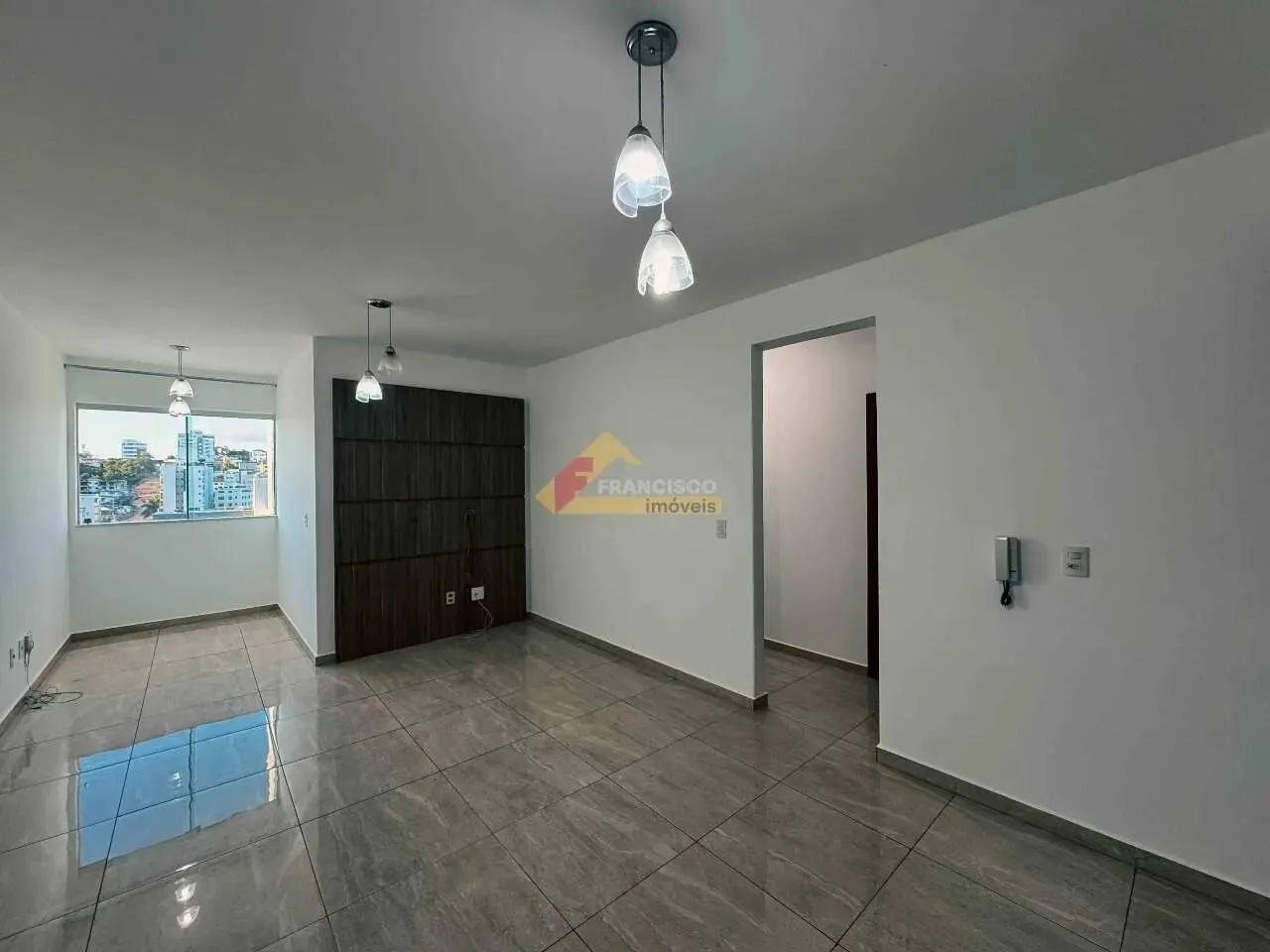 Apartamento para aluguel, 3 quartos, 1 suíte, 2 vagas, Centro - Divinópolis/MG
