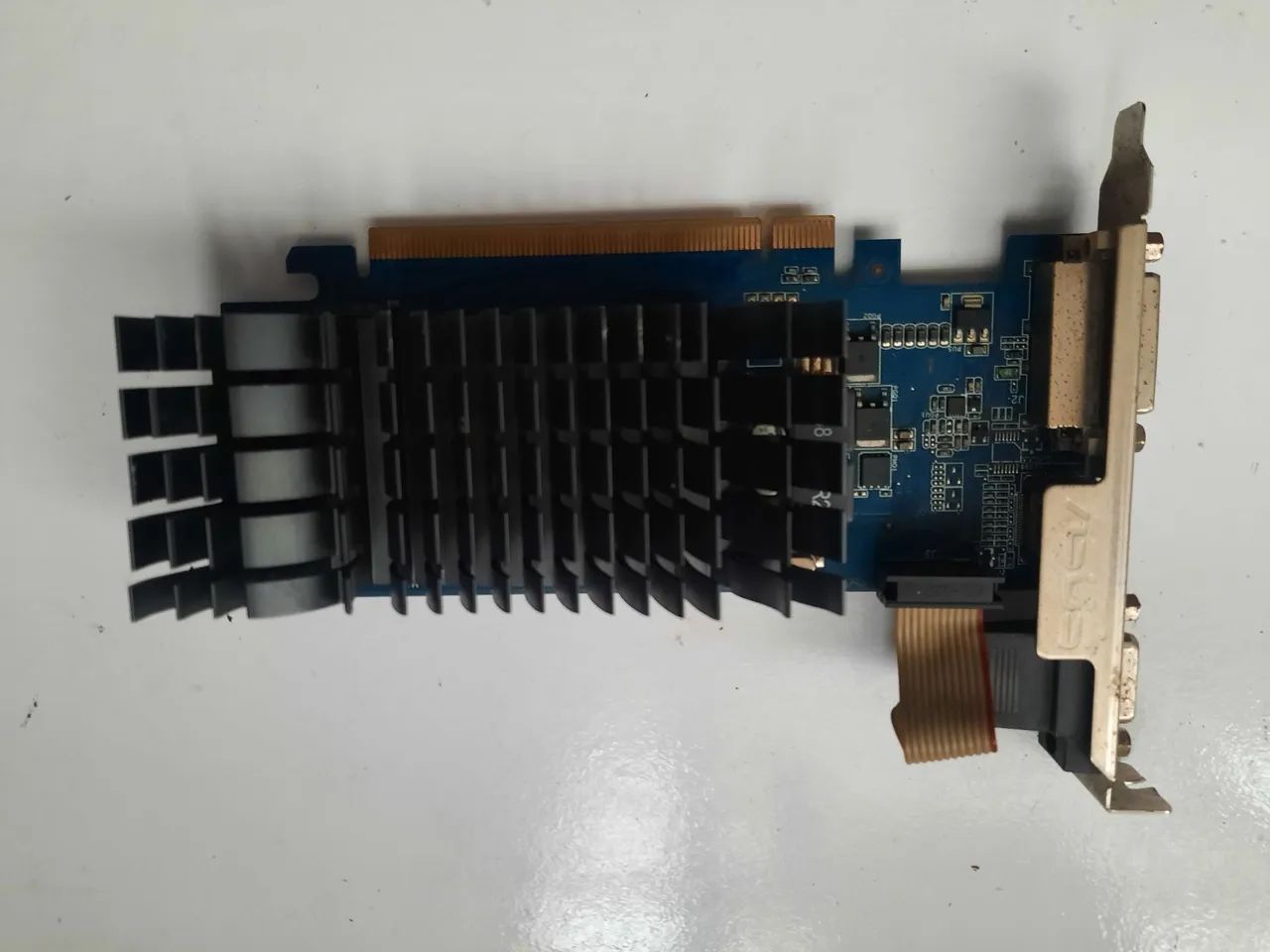 Placa de video Pci Asus Gforce En210 - Foto 5