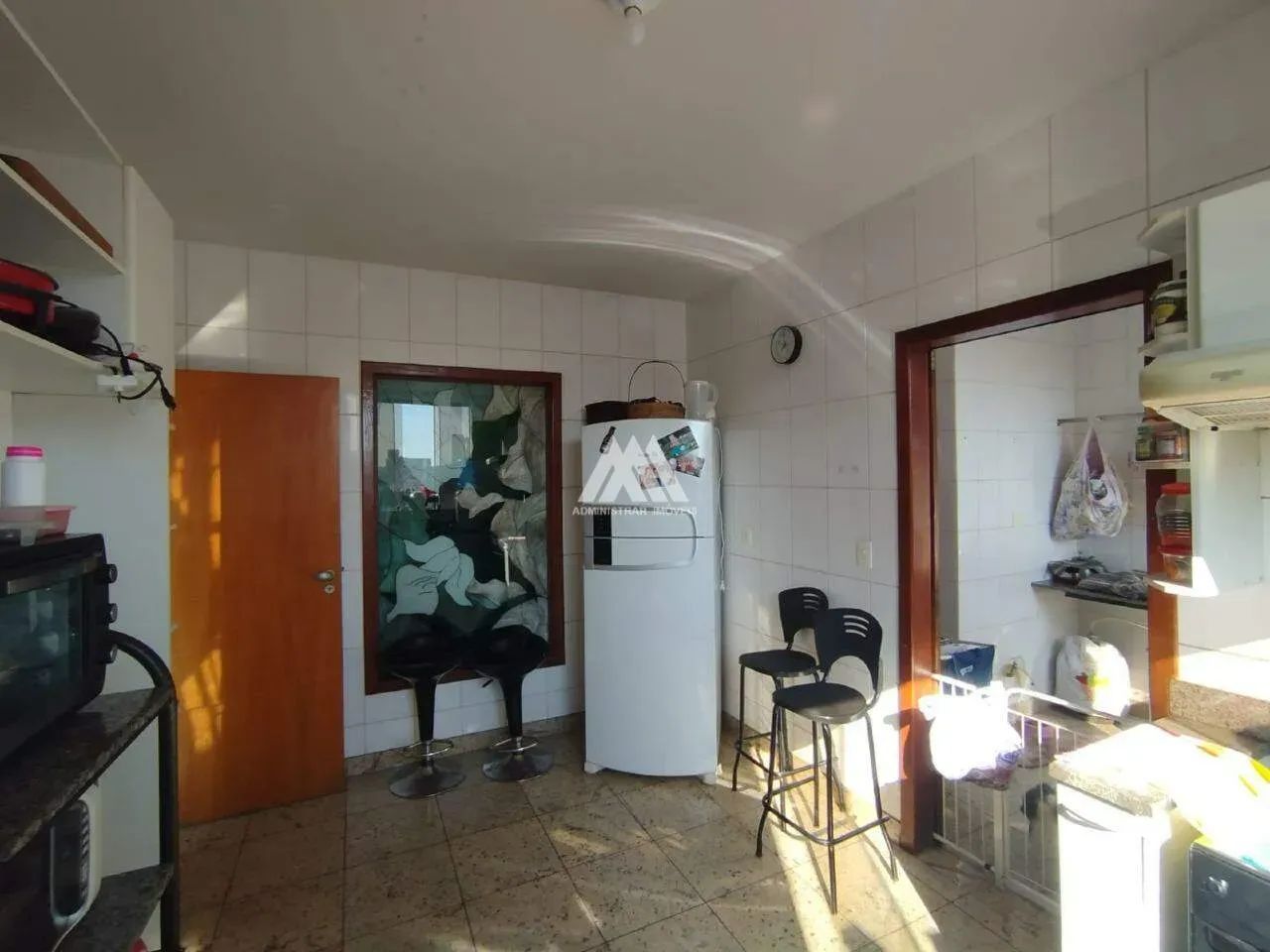 Vendo apartamento em Itaúna com excelente localização! - Foto 2