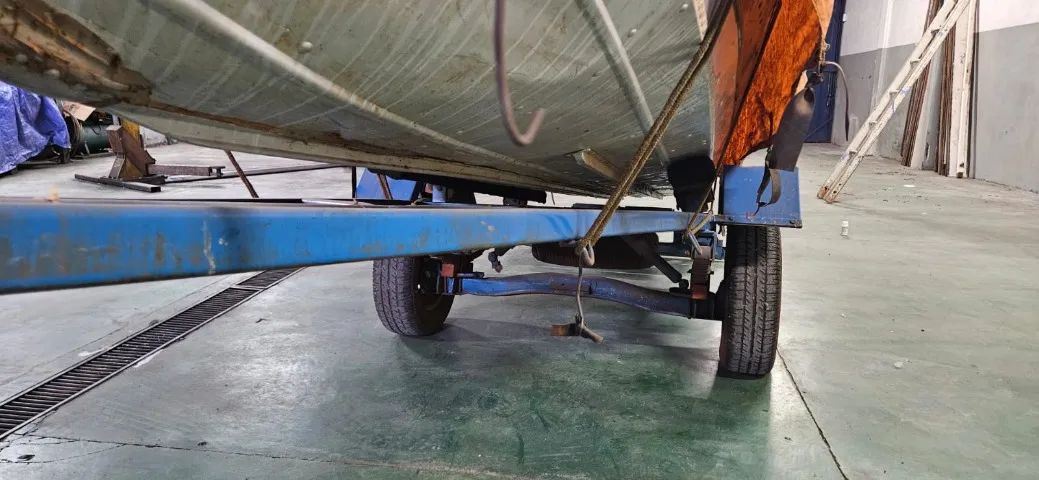 Barco Aluminio com Carreta e Motor de Popa - Foto 9