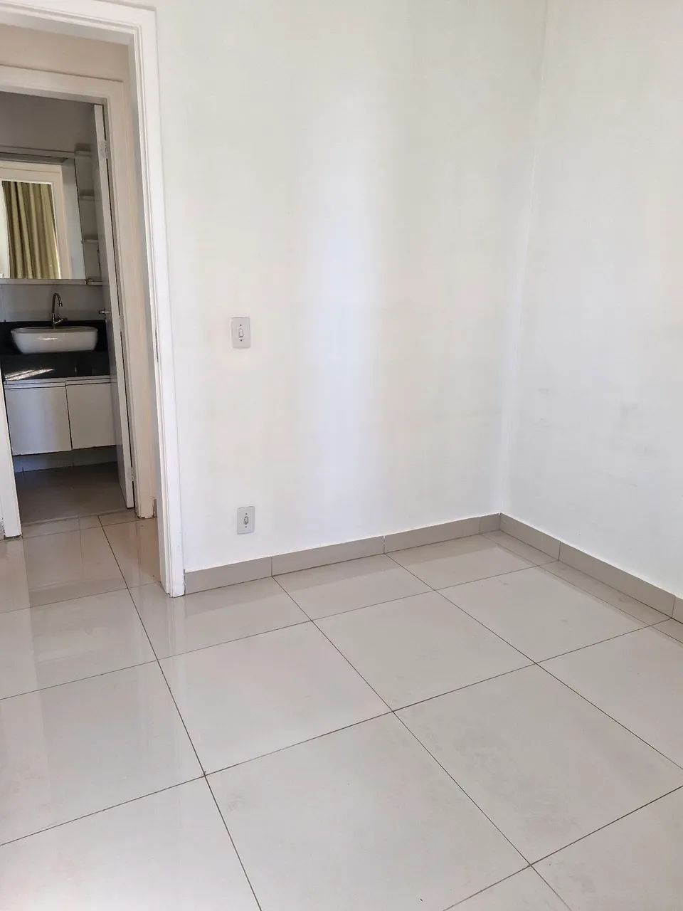 Apartamento 2/4 c/ Armário e Porcelanato - Foto 5