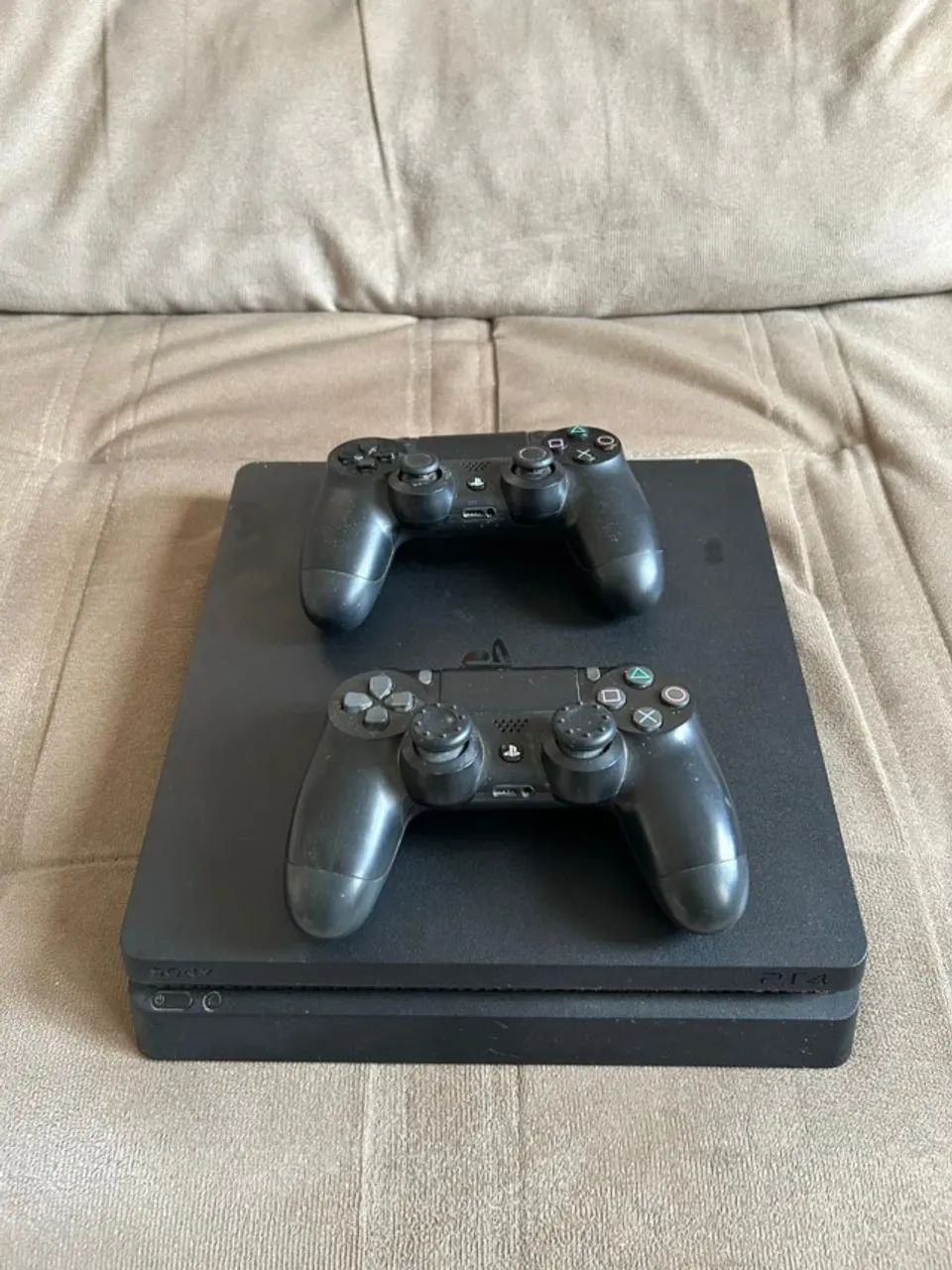 PS4 com 2 controles - Foto 4