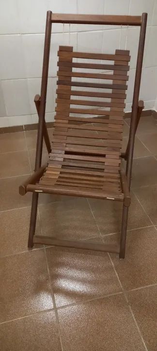 Espreguiçadeira de madeira. - Foto 3
