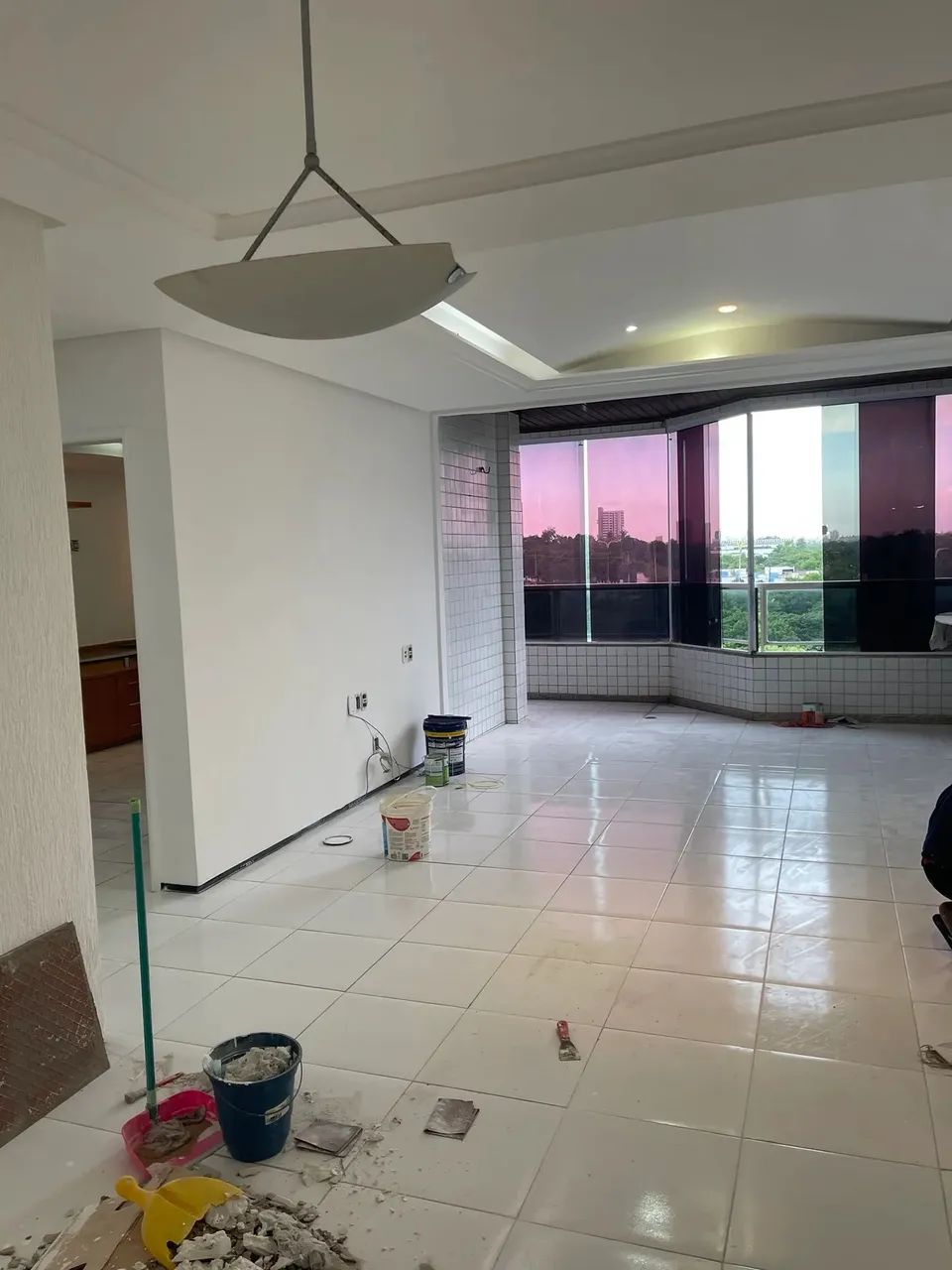 Alugo apt Renascença 110 mts
