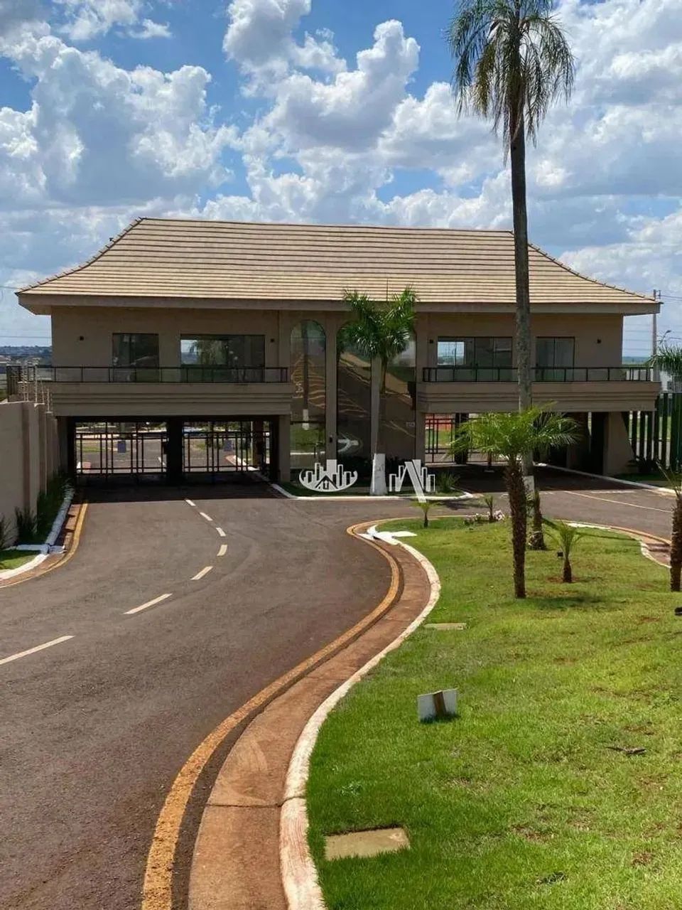 Terreno à venda, 259 m² por R$ 350.000,00 - Condominio Golden Park II - Londrina/PR