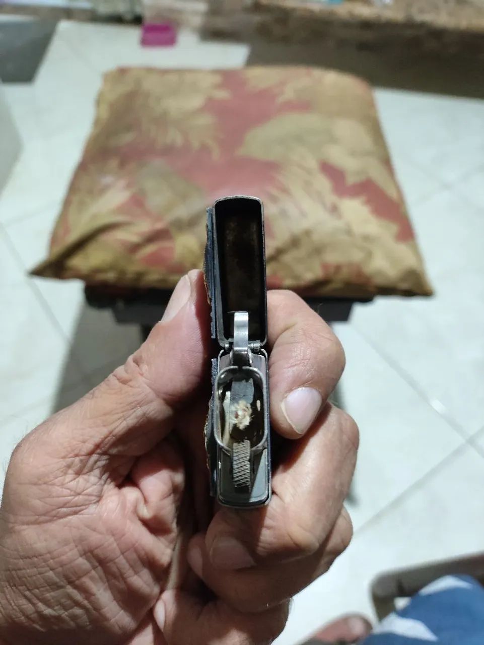 Isqueiro Zippo com Emblema 3D Griffon - Foto 4