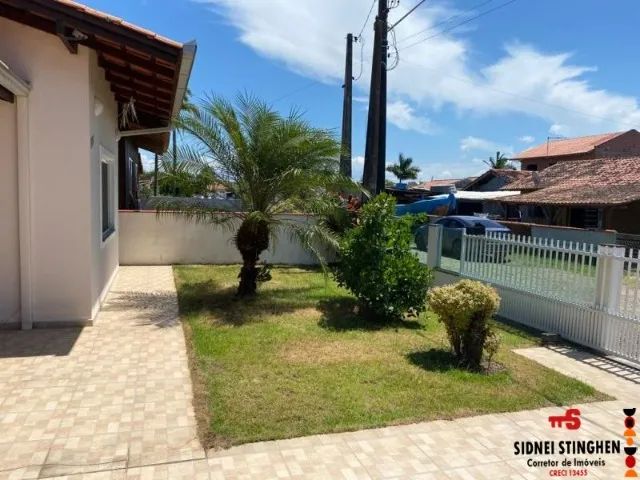 Excelente casa na Praia! Possui suíte com hidromassagem e área de festas! Confira! - Foto 2