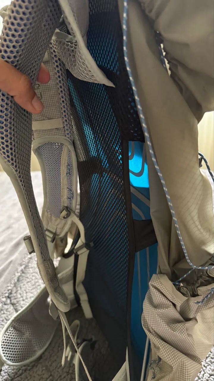 Mochila Osprey Levity 45L  UL 815gr - Foto 4