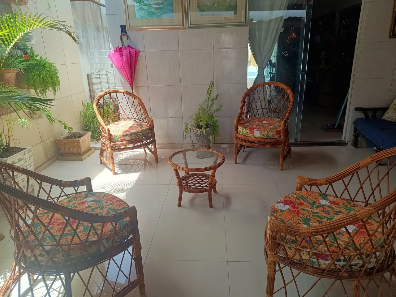 Mesa de Centro em Rattan