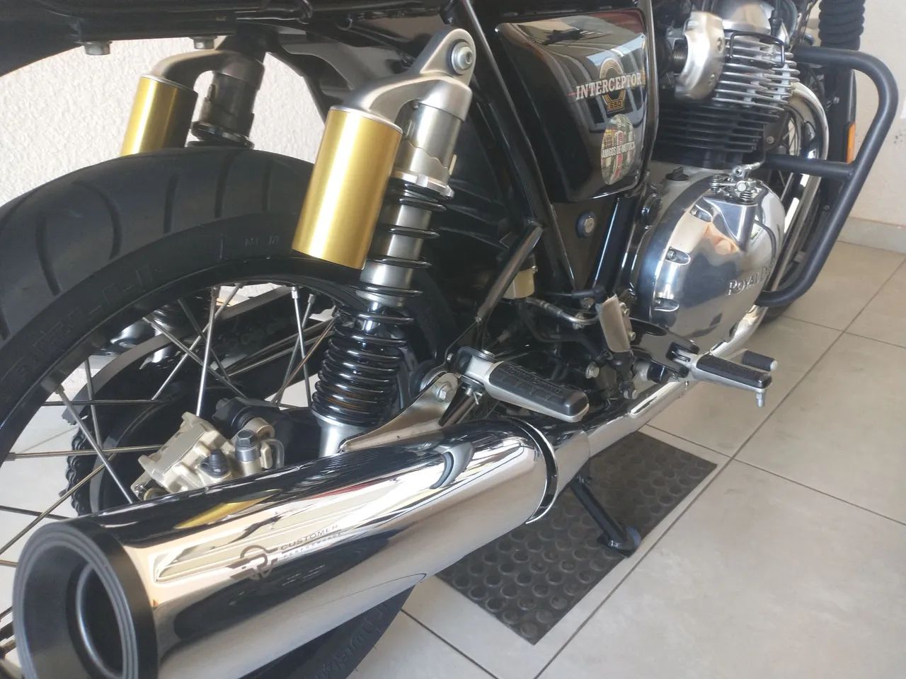 Royal enfild Interceptor 650 - Foto 4