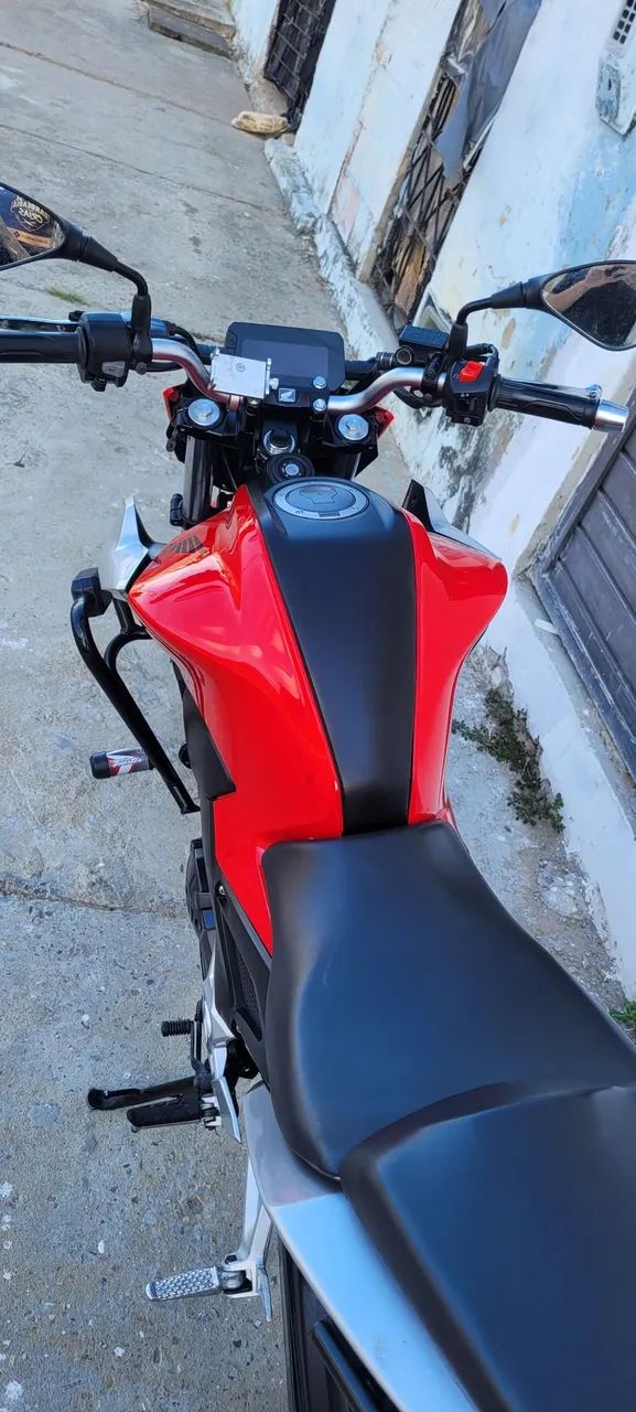 Vende se cb 300 f  - Foto 3