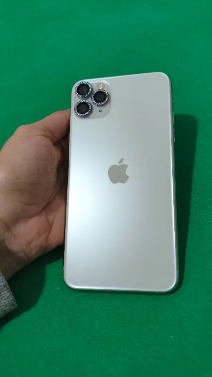 iPhone 11 pro Max - Celulares e Smartphones - Riacho Fundo II